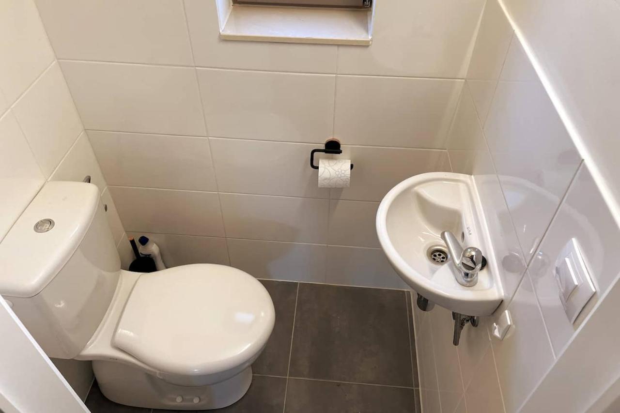 Wh95 Gezellig Vakantiehuisje -4P- Met Tuin En Parking Koksijde Luaran gambar