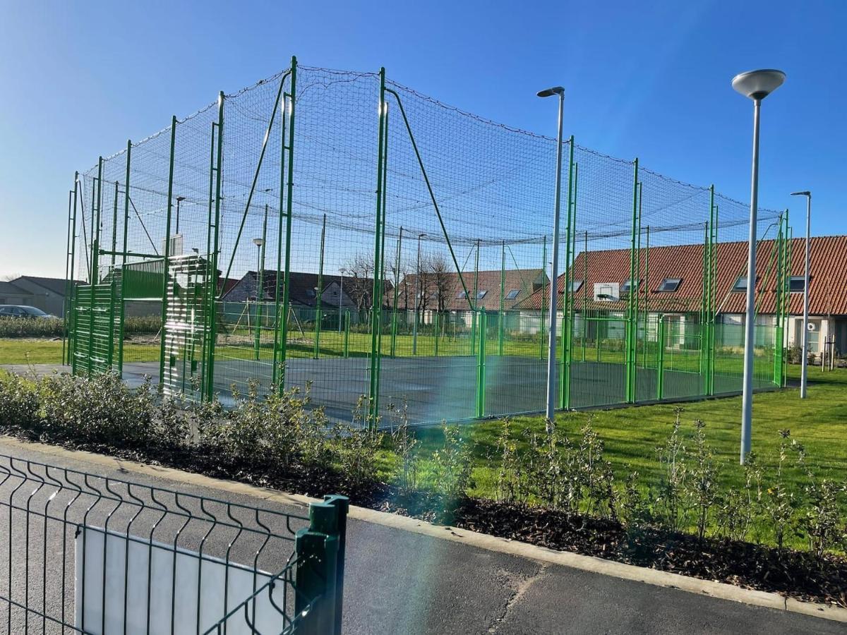 Wh95 Gezellig Vakantiehuisje -4P- Met Tuin En Parking Koksijde Luaran gambar